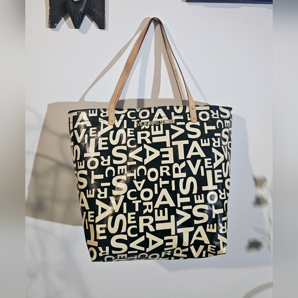 Victoria's Secret monogram Tote Bag From the Supermodel Essentials collection - Picture 10 of 12